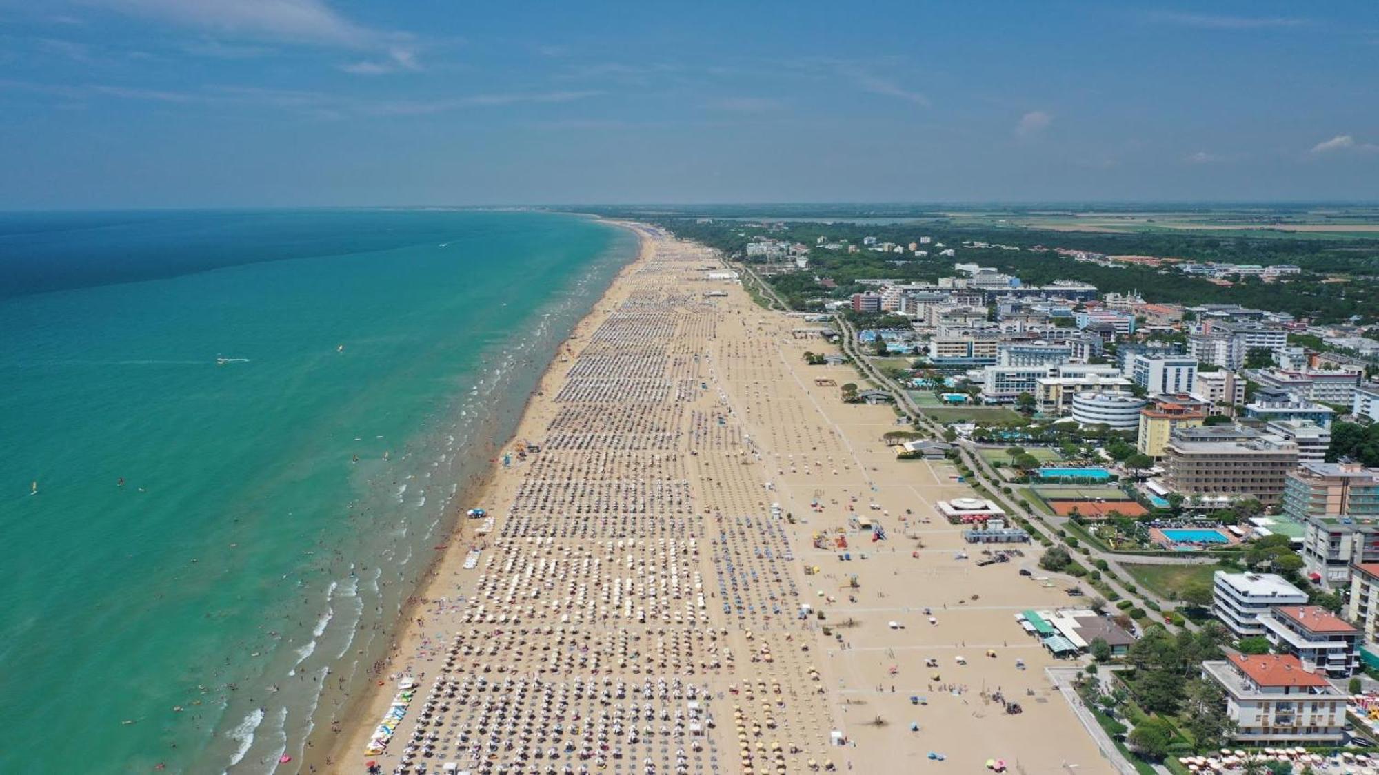 Appartamento With Private Garden And Parking Bibione